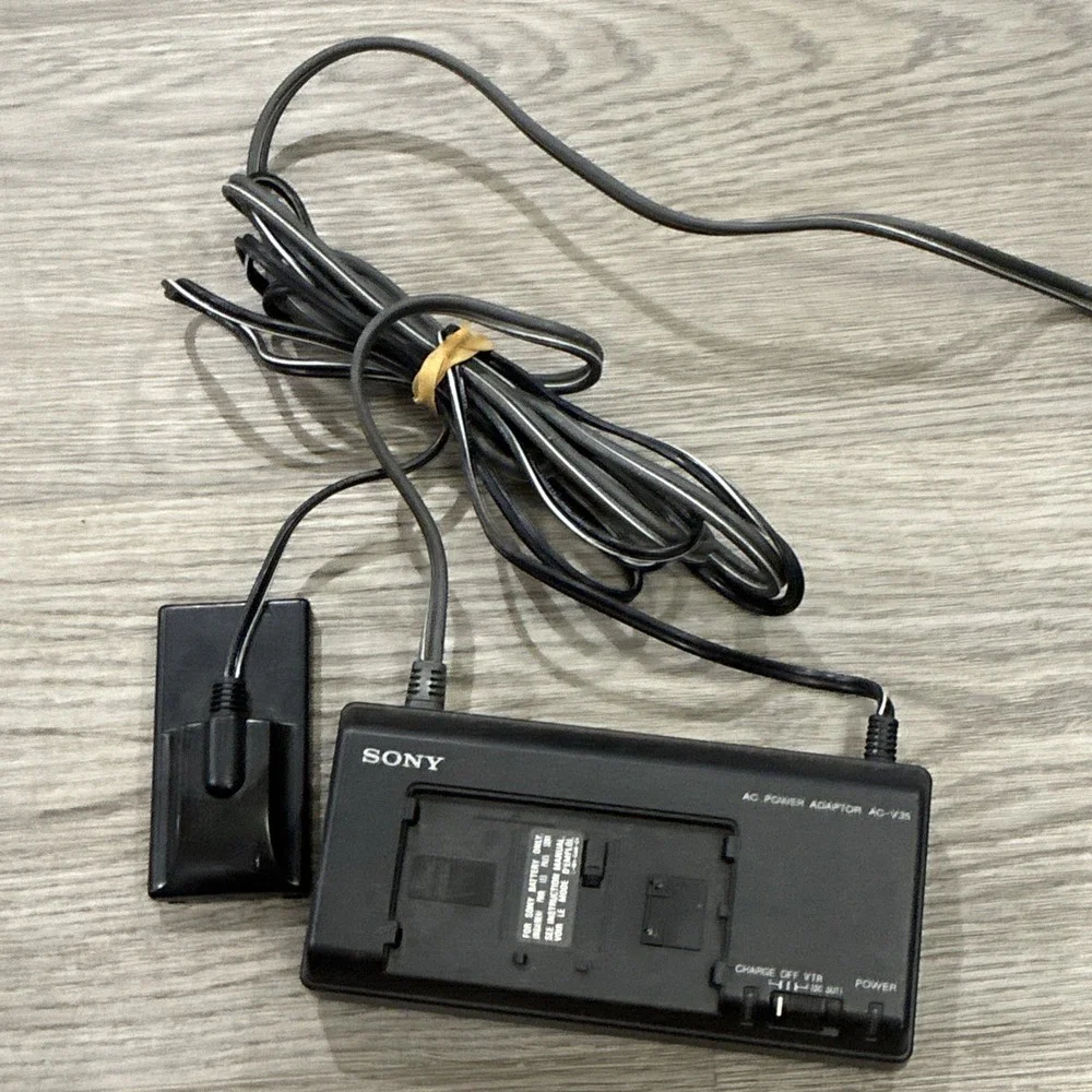 Sony AC-V60 AC Power Adapter Battery Charger